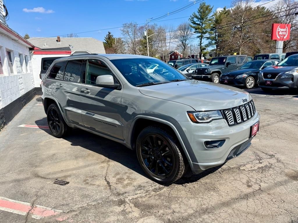 Jeep Grand Cherokee Laredo X 4x4 2021