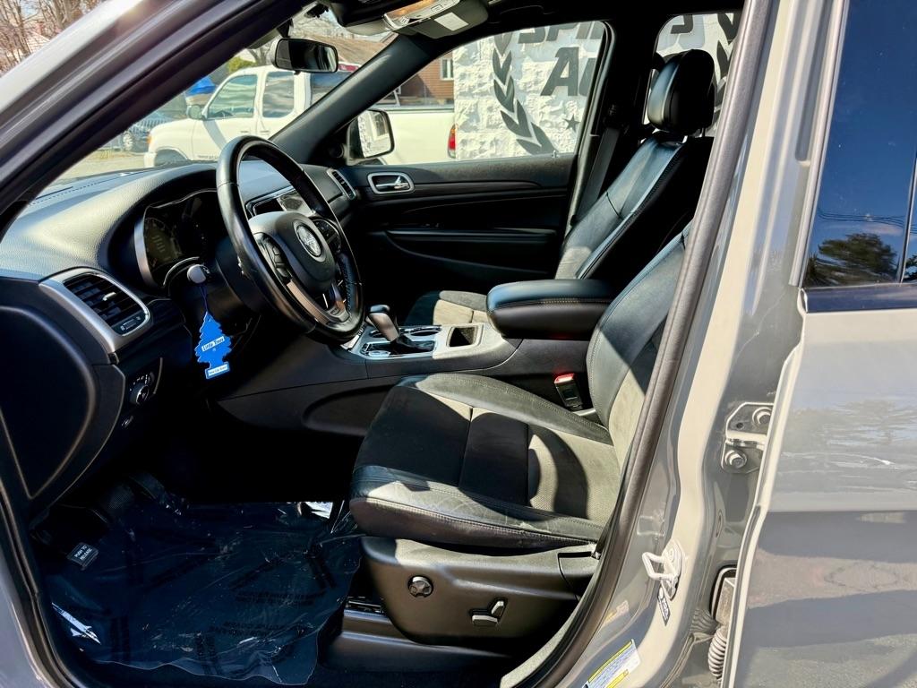 Jeep Grand Cherokee Laredo X 4x4 2021