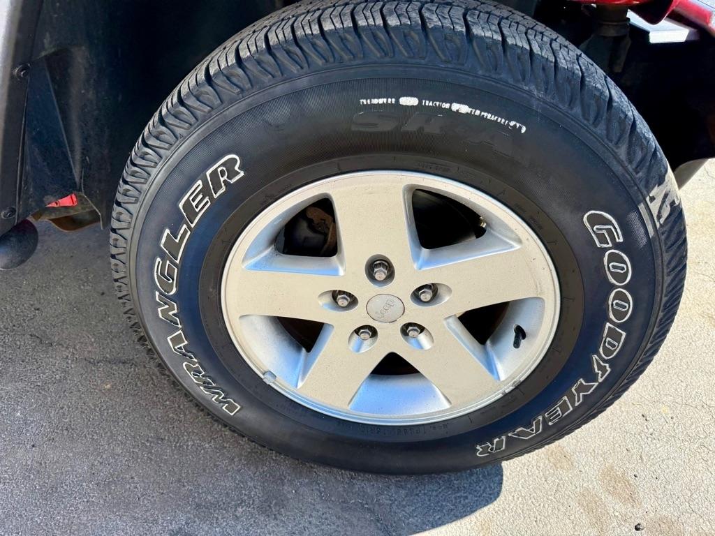 Jeep Wrangler 4WD 2dr Sport 2013