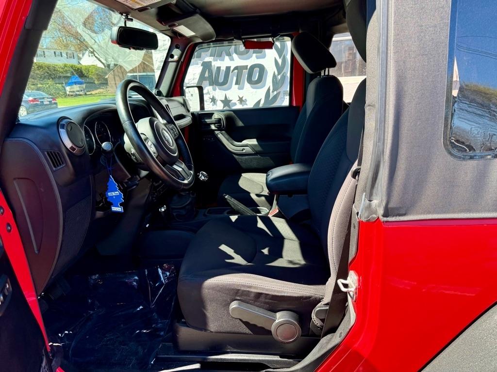 Jeep Wrangler 4WD 2dr Sport 2013