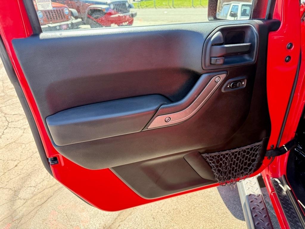 Jeep Wrangler 4WD 2dr Sport 2013