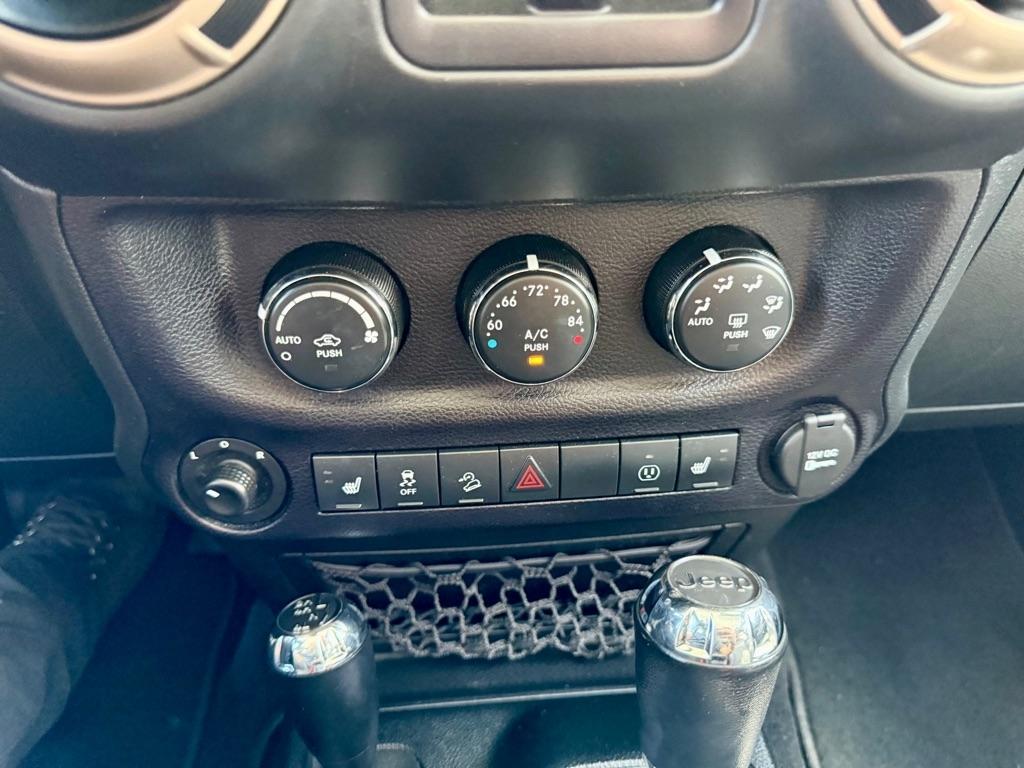 Jeep Wrangler Unlimited 4WD 4dr 75th Anniversary 2016