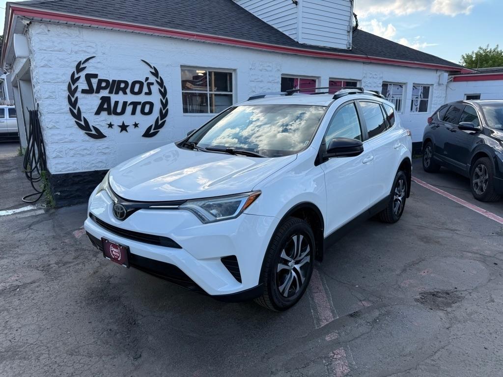 Toyota RAV4 LE AWD (Natl) 2017