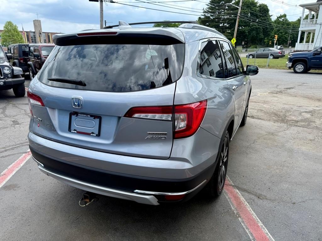 Honda Pilot Touring 7-Passenger AWD 2019