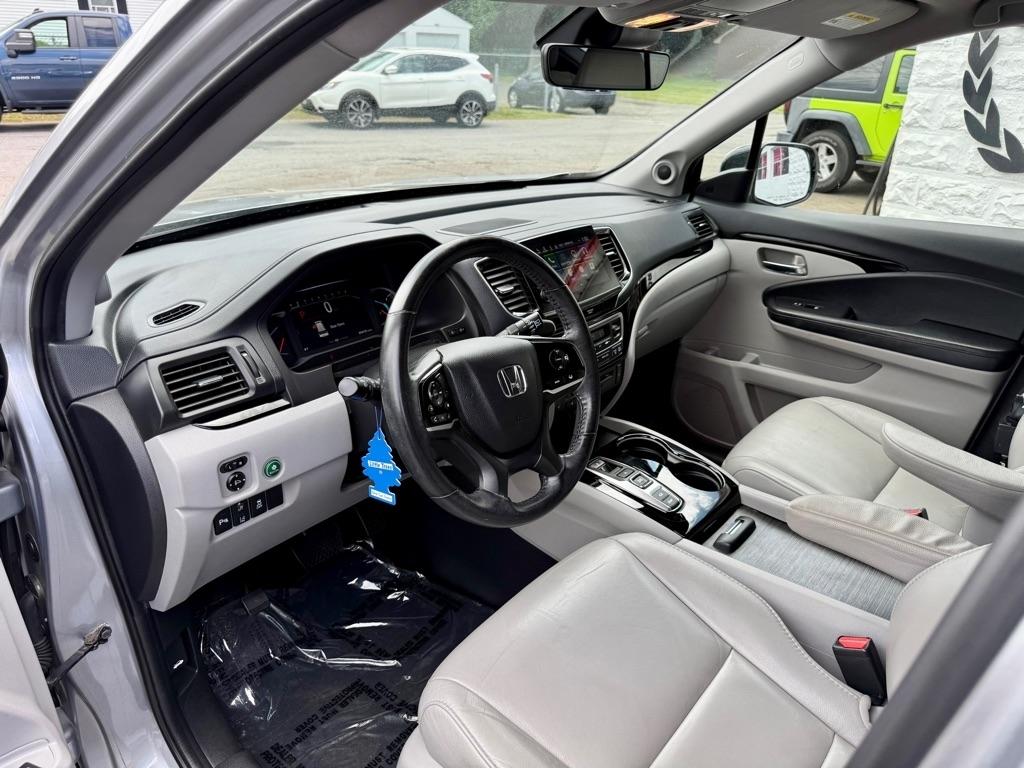 Honda Pilot Touring 7-Passenger AWD 2019
