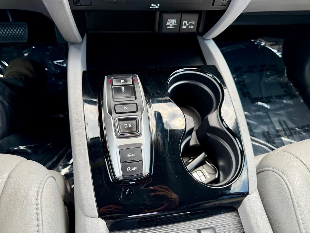 Honda Pilot Touring 7-Passenger AWD 2019