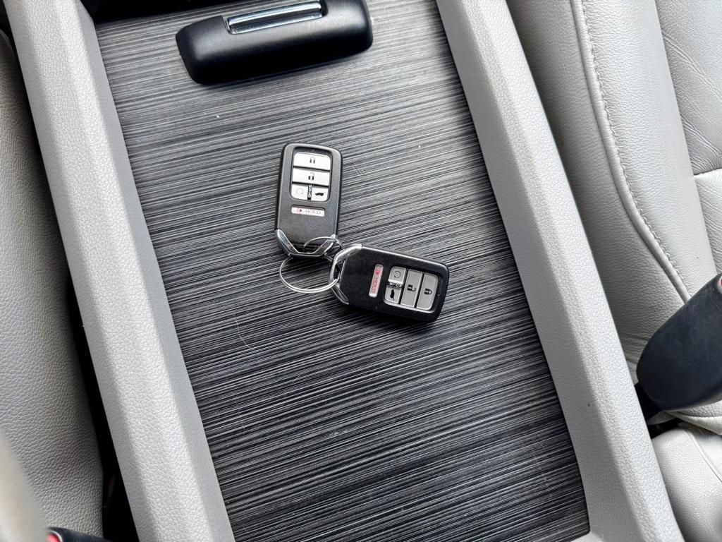 Honda Pilot Touring 7-Passenger AWD 2019