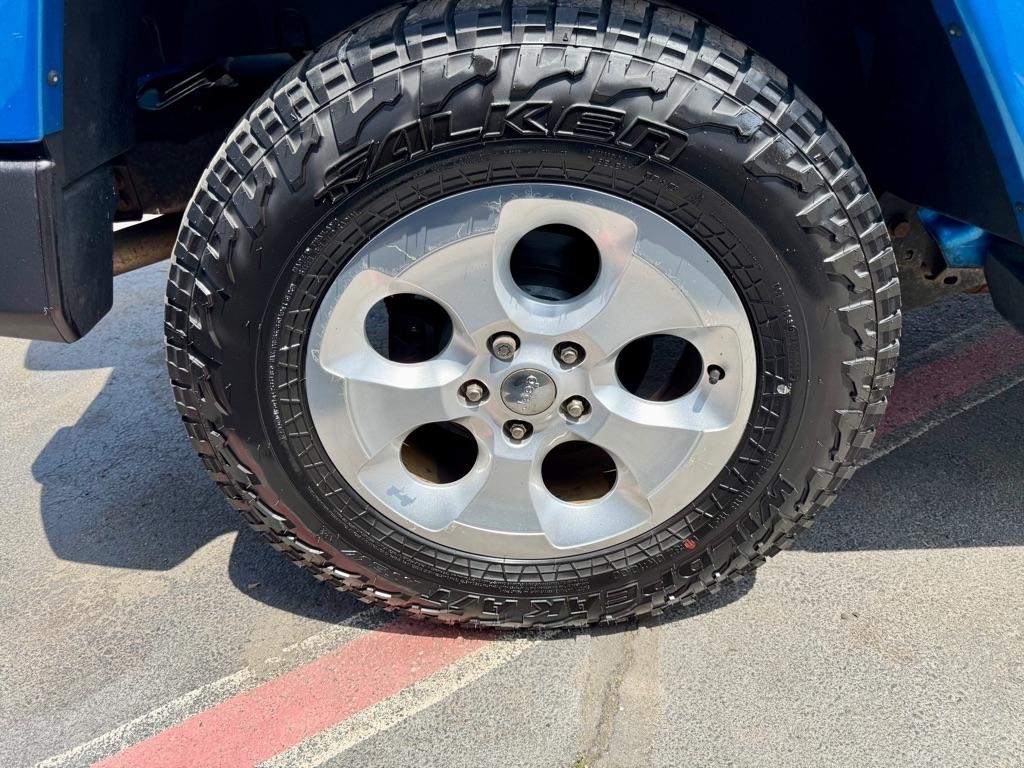 Jeep Wrangler Unlimited 4WD 4dr Sahara 2015