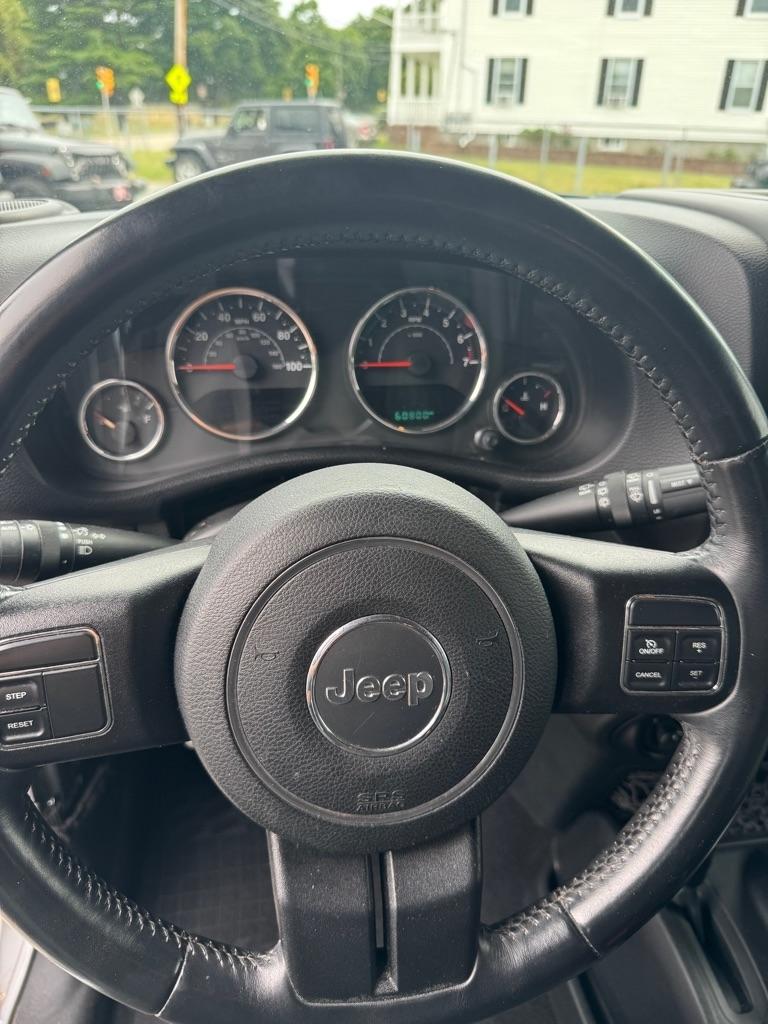 Jeep Wrangler Unlimited 4WD 4dr Sahara 2016