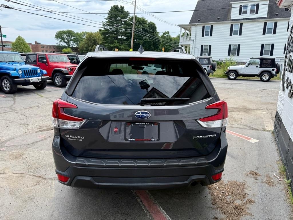 Subaru Forester Premium CVT 2021