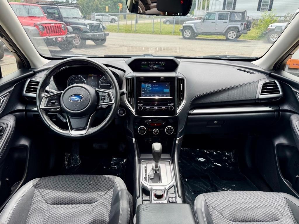Subaru Forester Premium CVT 2021