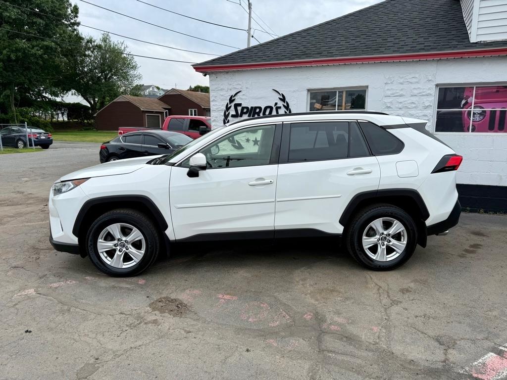 Toyota RAV4 XLE AWD (Natl) 2019