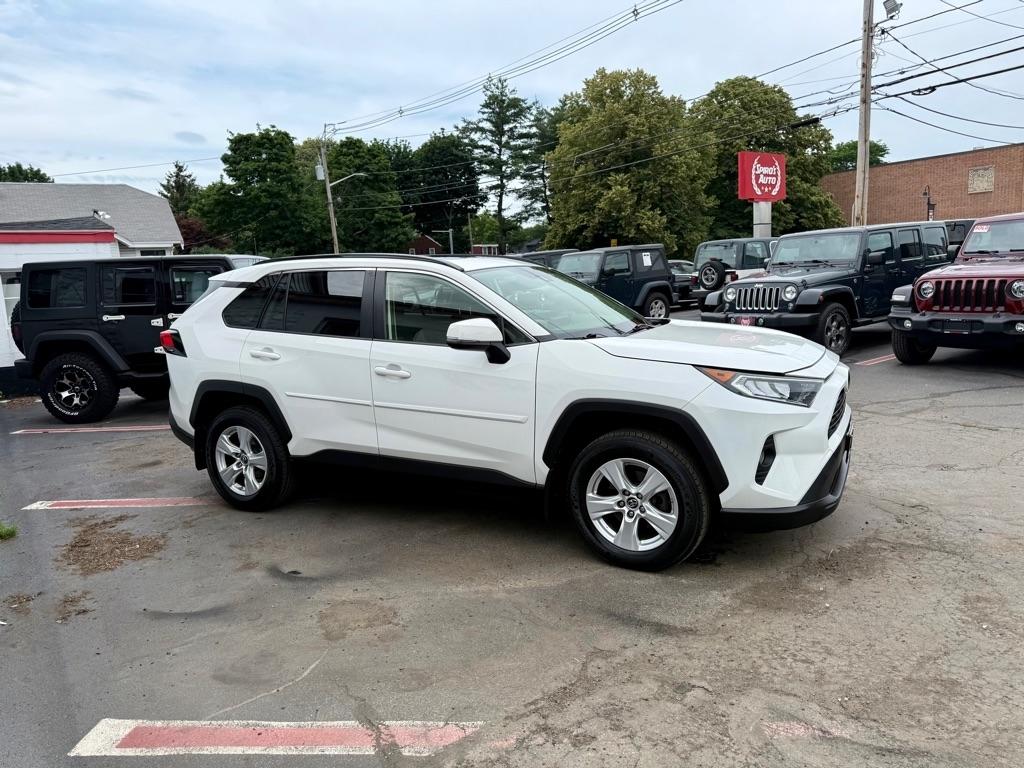 Toyota RAV4 XLE AWD (Natl) 2019