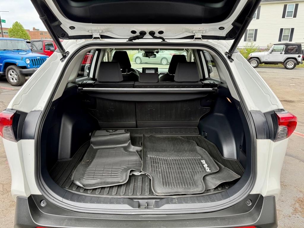 Toyota RAV4 XLE AWD (Natl) 2019