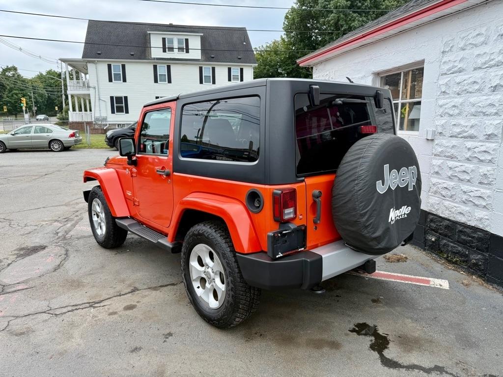Jeep Wrangler 4WD 2dr Sahara 2015