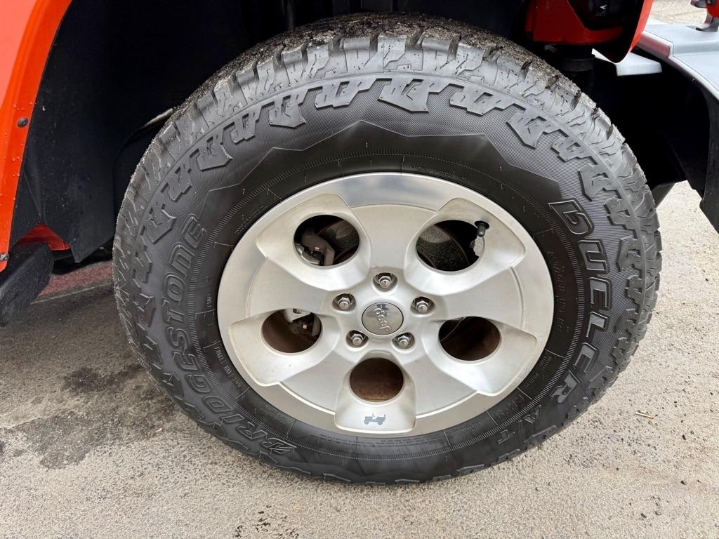 Jeep Wrangler 4WD 2dr Sahara 2015