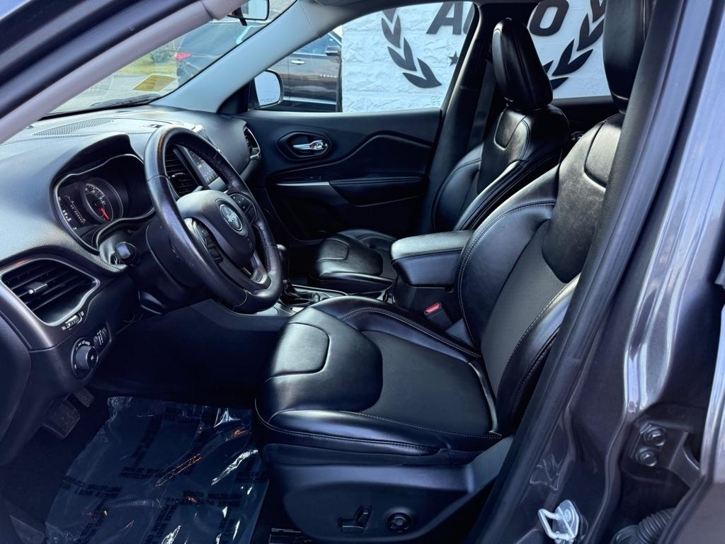 Jeep Cherokee Latitude Plus 4x4 2019