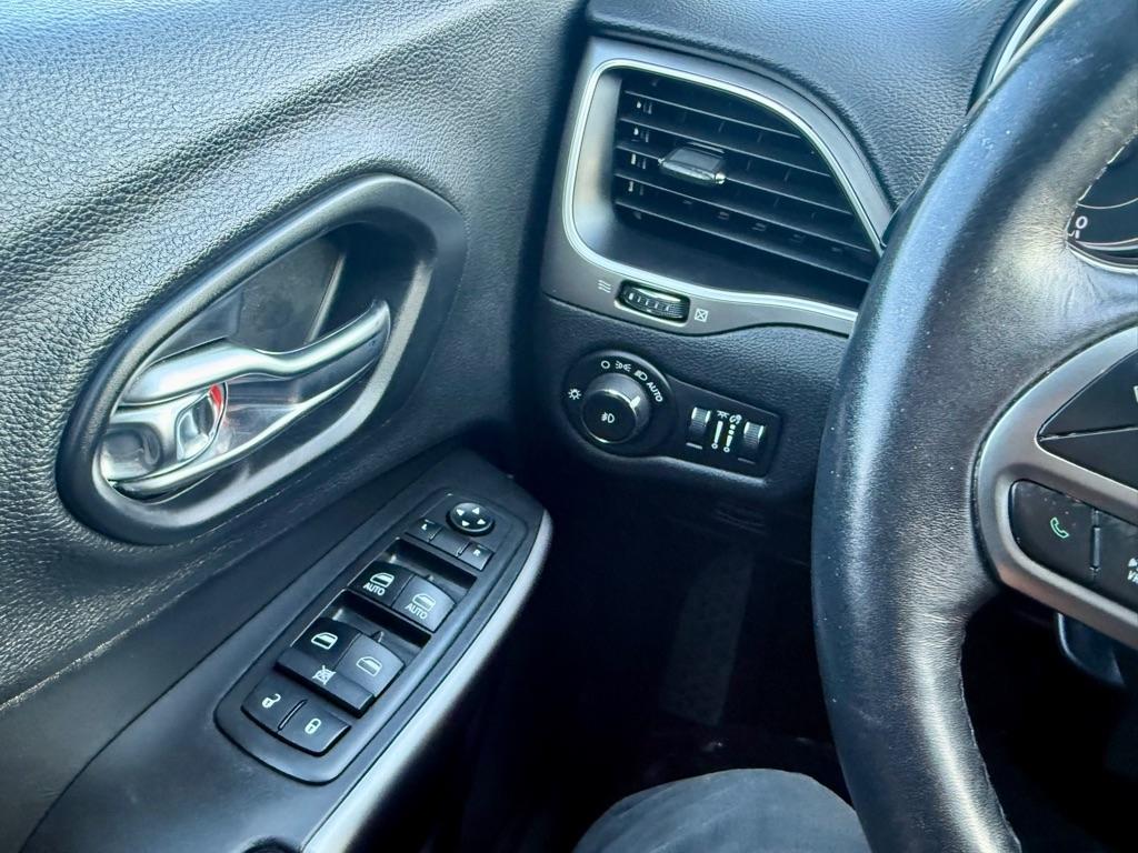 Jeep Cherokee Latitude Plus 4x4 2019