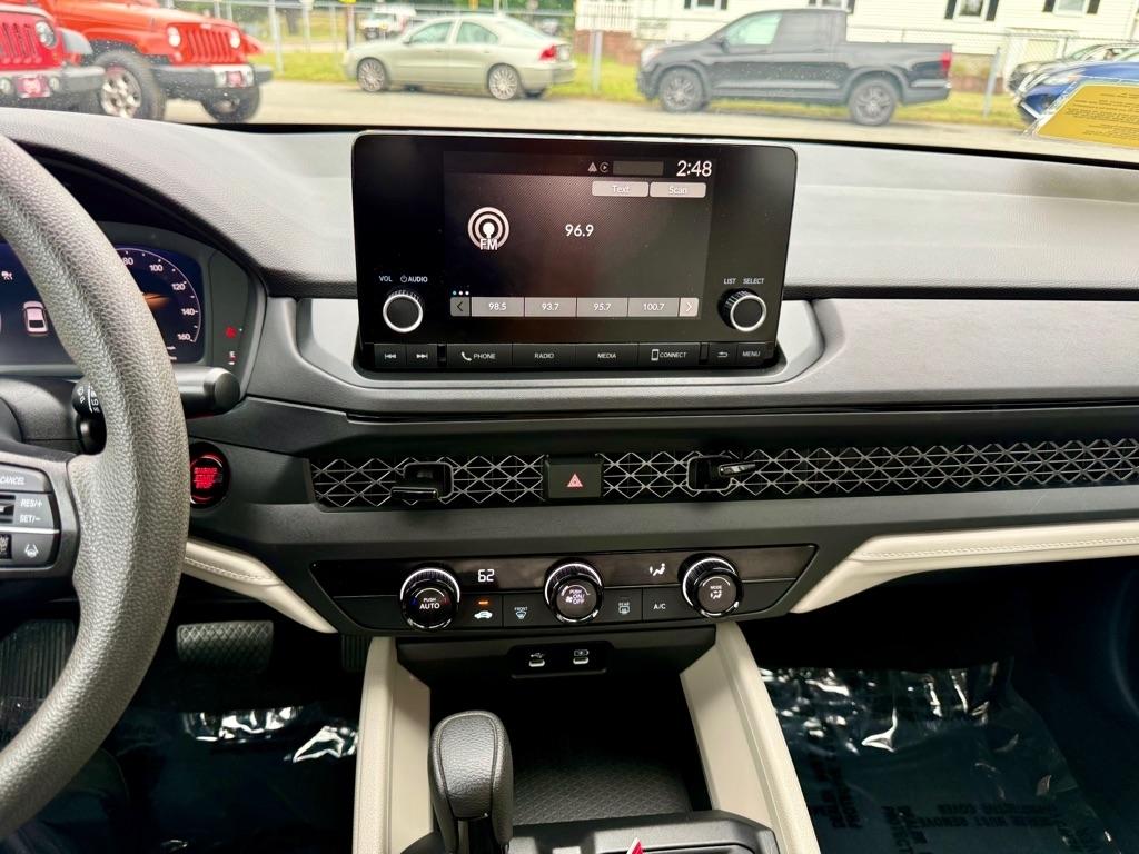 Honda Accord Sedan LX CVT 2024