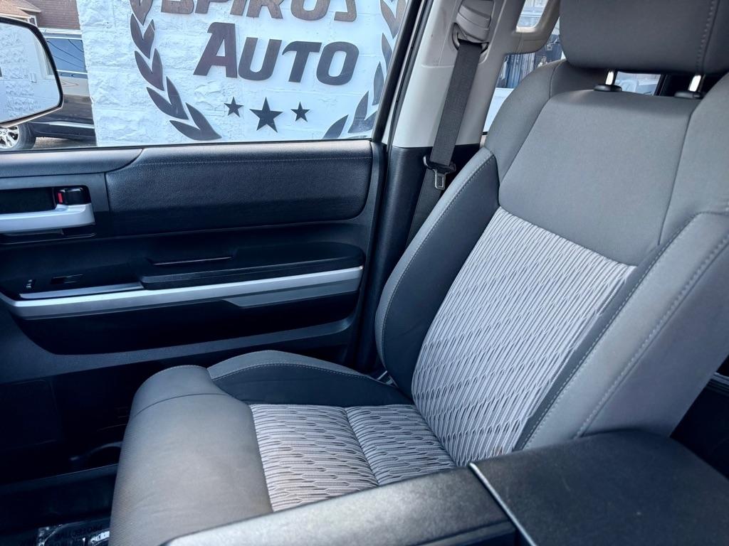 Toyota Tundra 4WD TRD Pro Double Cab 6.5' Bed 5.7L (Natl) 2017