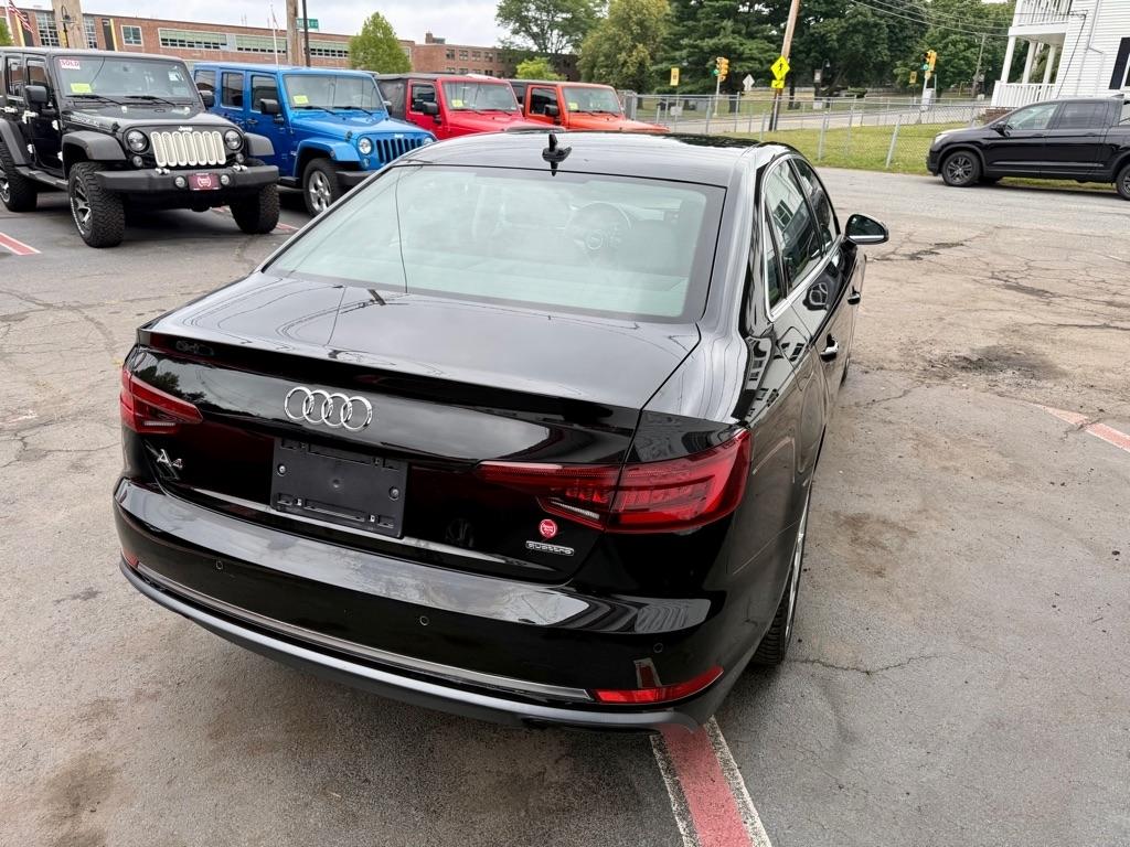 Audi A4 Sedan Komfort 45 TFSI quattro 2019