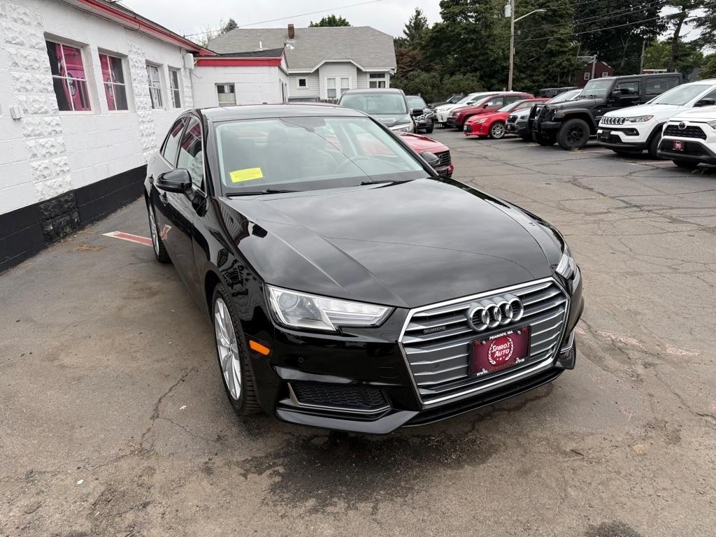 Audi A4 Sedan Komfort 45 TFSI quattro 2019