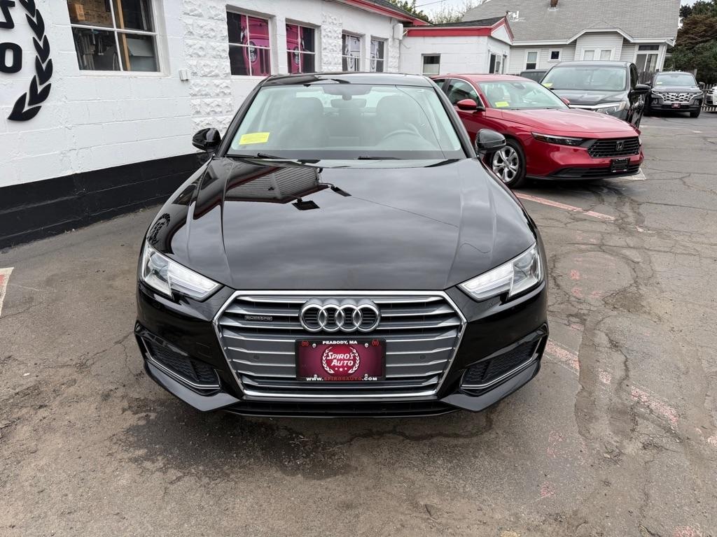 Audi A4 Sedan Komfort 45 TFSI quattro 2019