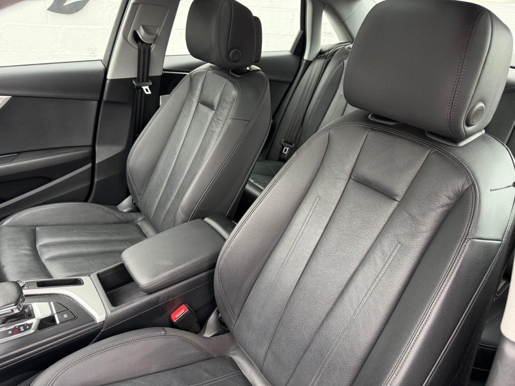 Audi A4 Sedan Komfort 45 TFSI quattro 2019
