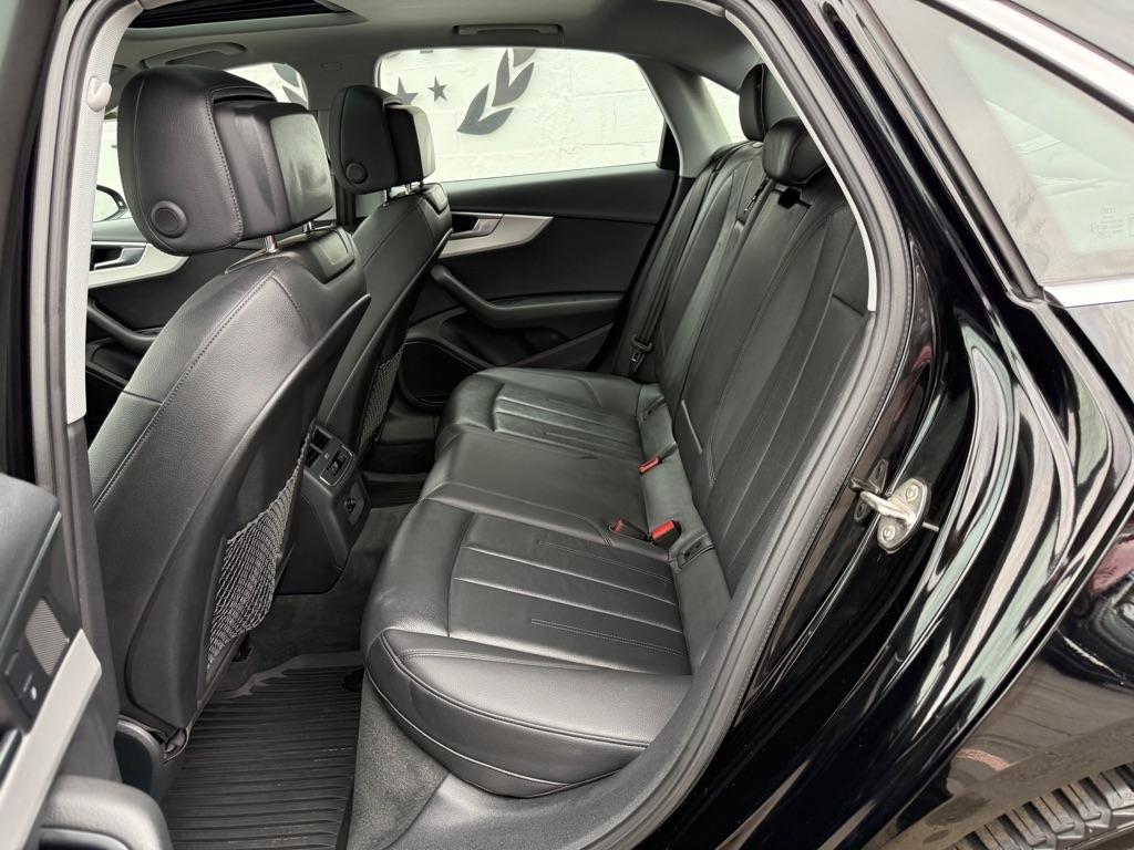 Audi A4 Sedan Komfort 45 TFSI quattro 2019