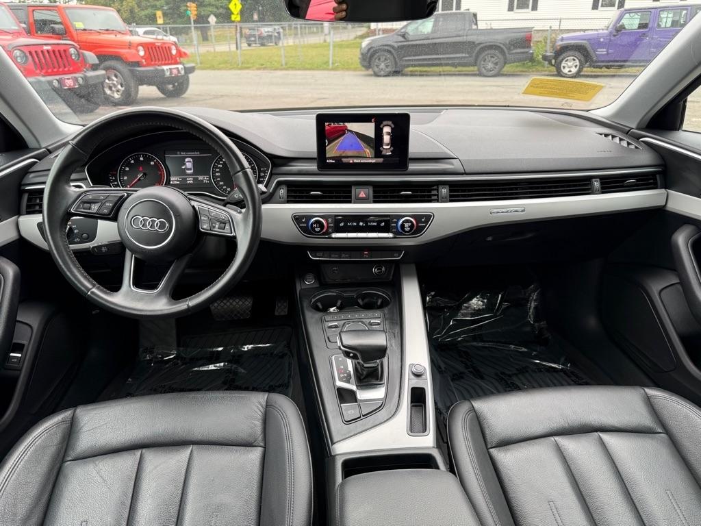 Audi A4 Sedan Komfort 45 TFSI quattro 2019