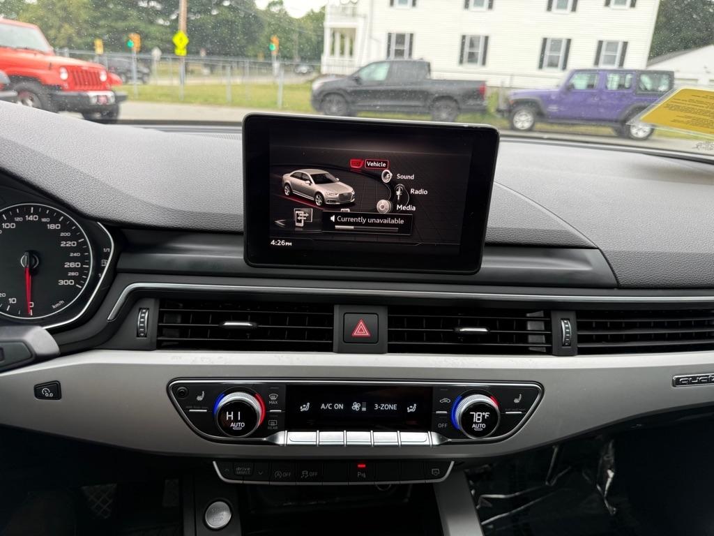 Audi A4 Sedan Komfort 45 TFSI quattro 2019