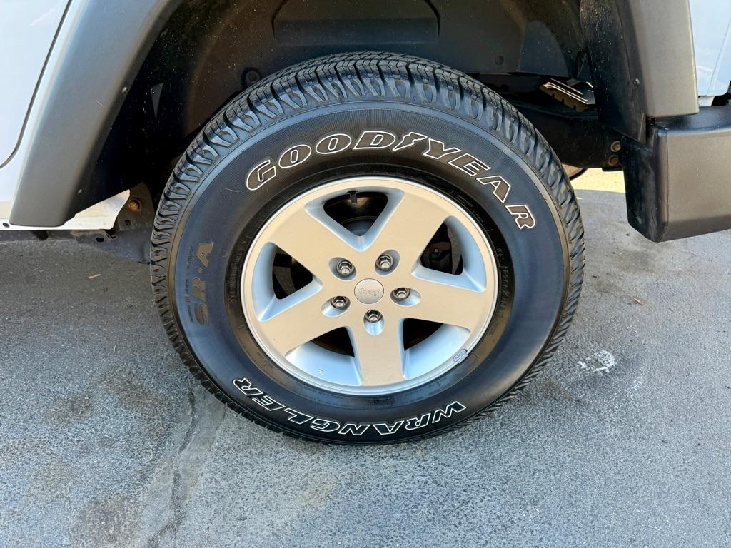 Jeep Wrangler Unlimited 4WD 4dr Sport 2016