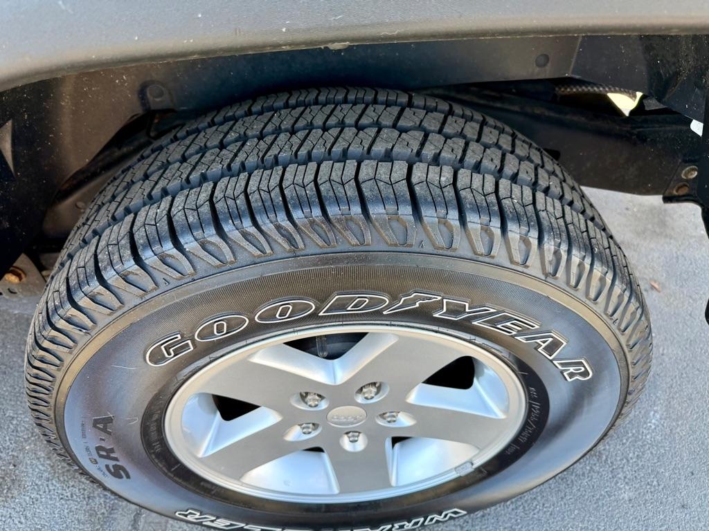 Jeep Wrangler Unlimited 4WD 4dr Sport 2016