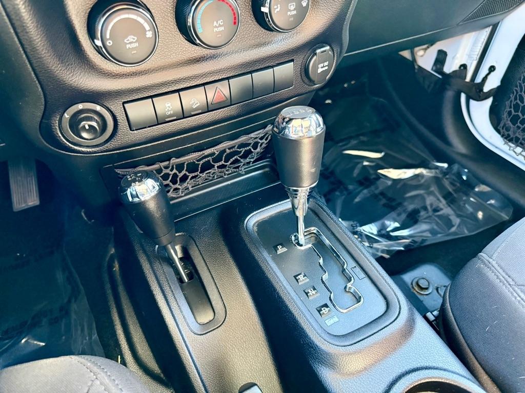 Jeep Wrangler Unlimited 4WD 4dr Sport 2016