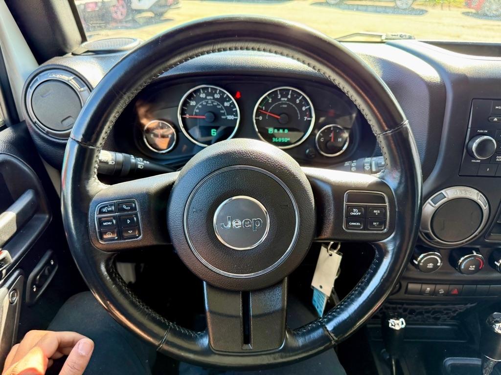 Jeep Wrangler Unlimited 4WD 4dr Sport 2016