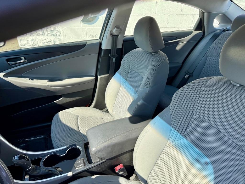 Hyundai Sonata 4dr Sdn 2.4L Auto GLS 2014