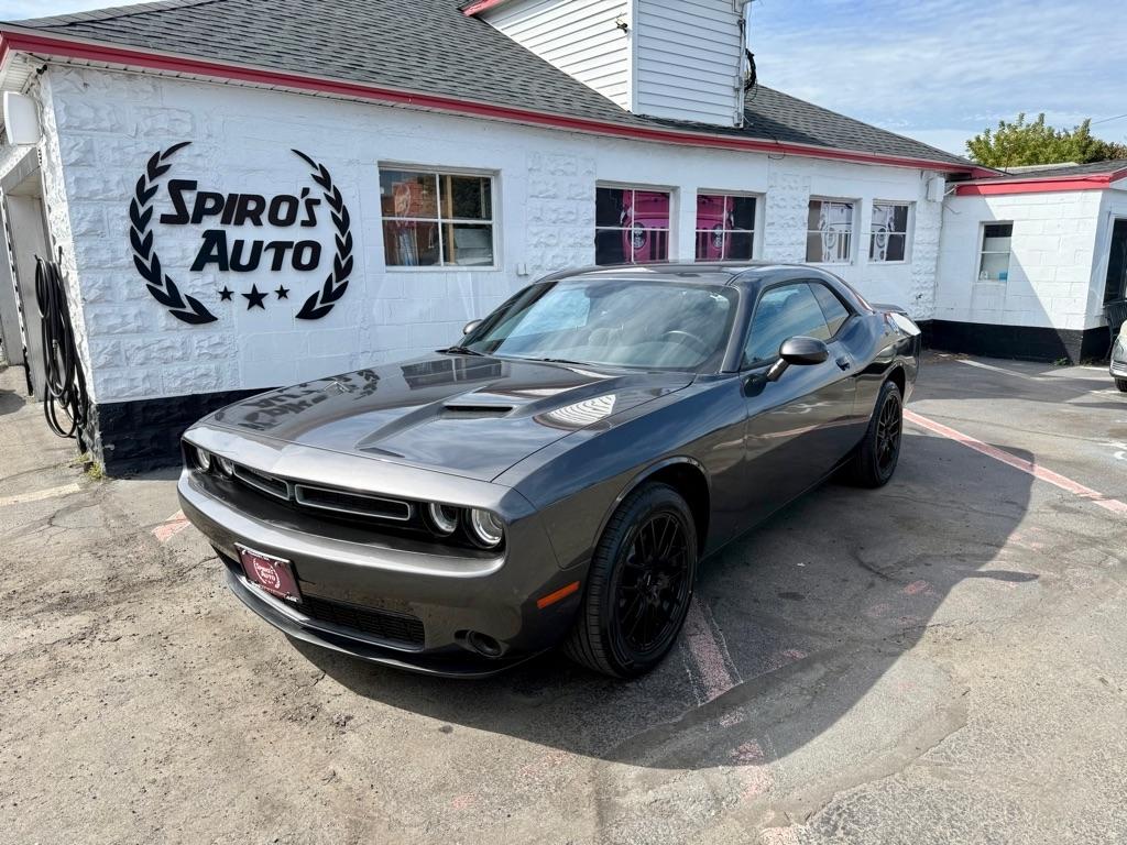 Dodge Challenger SXT RWD 2022