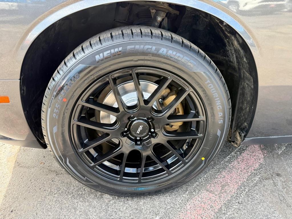 Dodge Challenger SXT RWD 2022