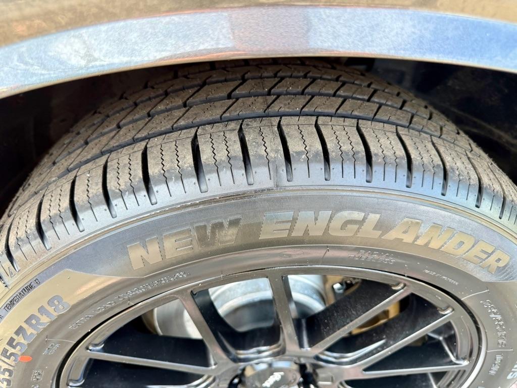 Dodge Challenger SXT RWD 2022