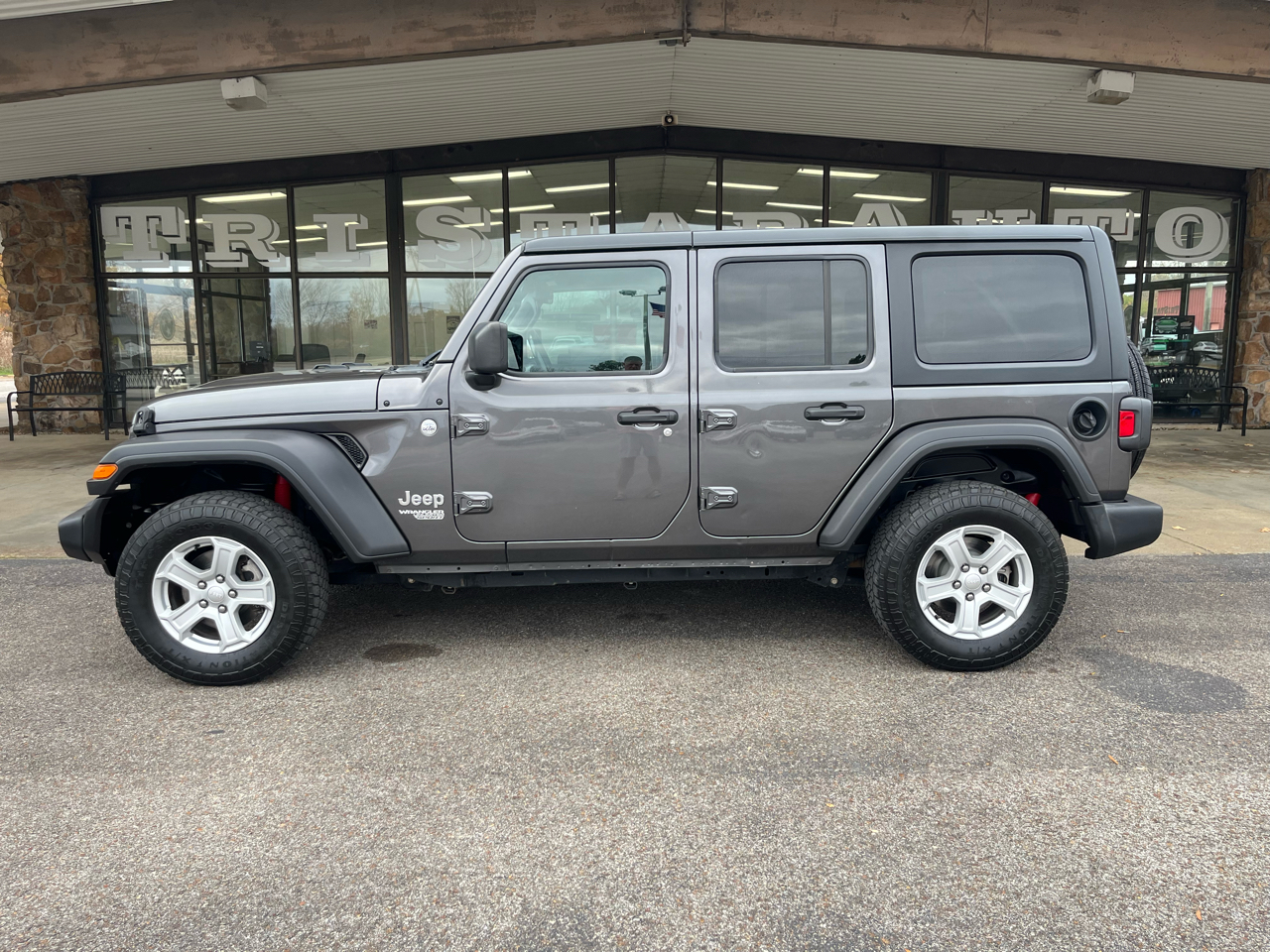 2021 Jeep Wrangler Unlimited Sport S photo 3