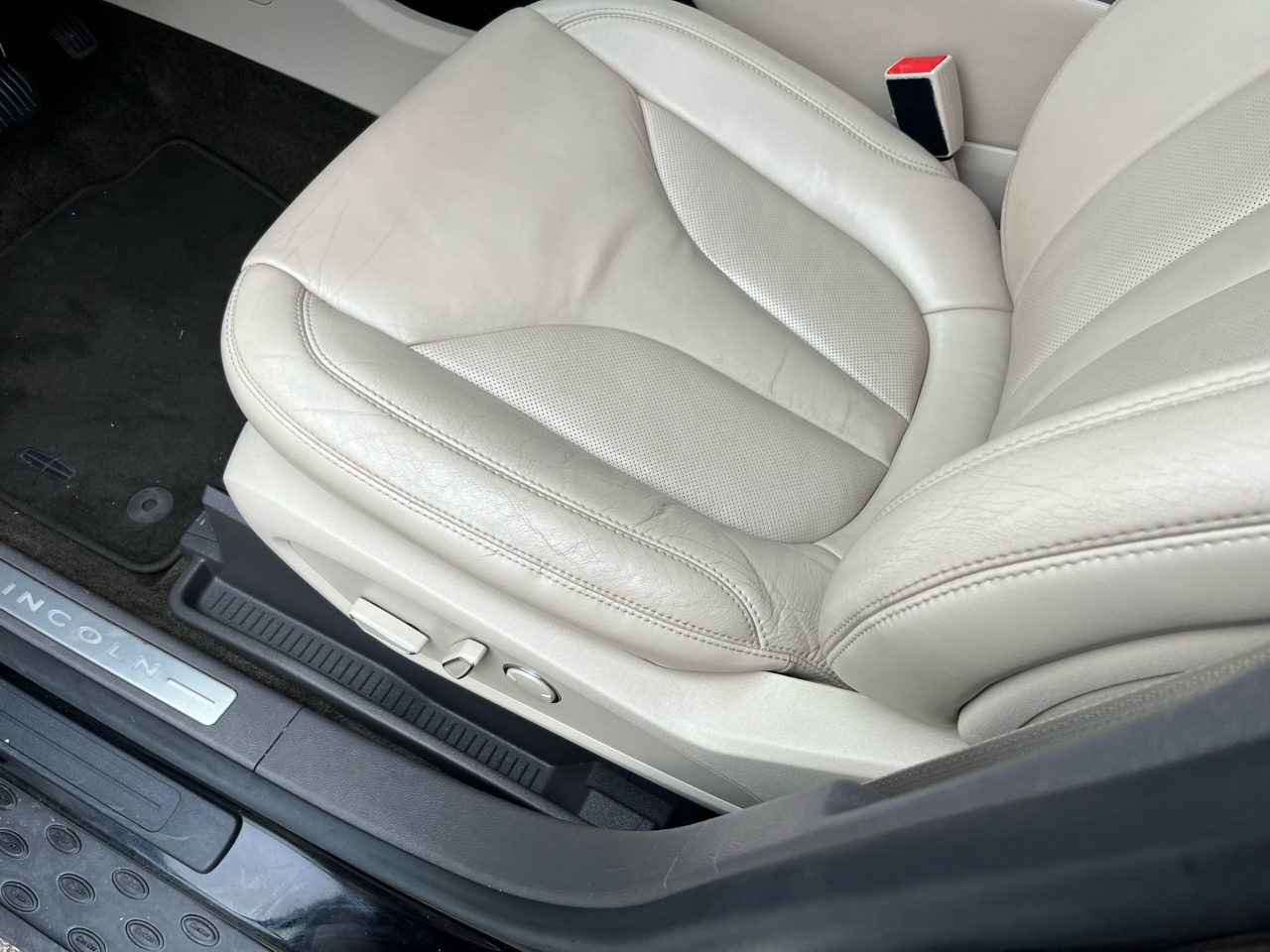 Lincoln MKX FWD 4dr Select 2016