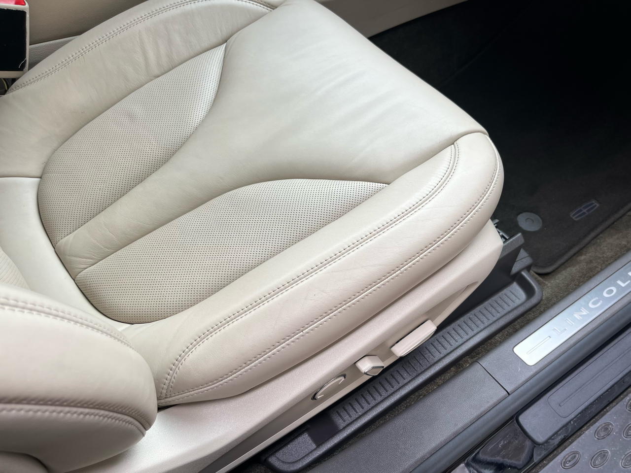 Lincoln MKX FWD 4dr Select 2016