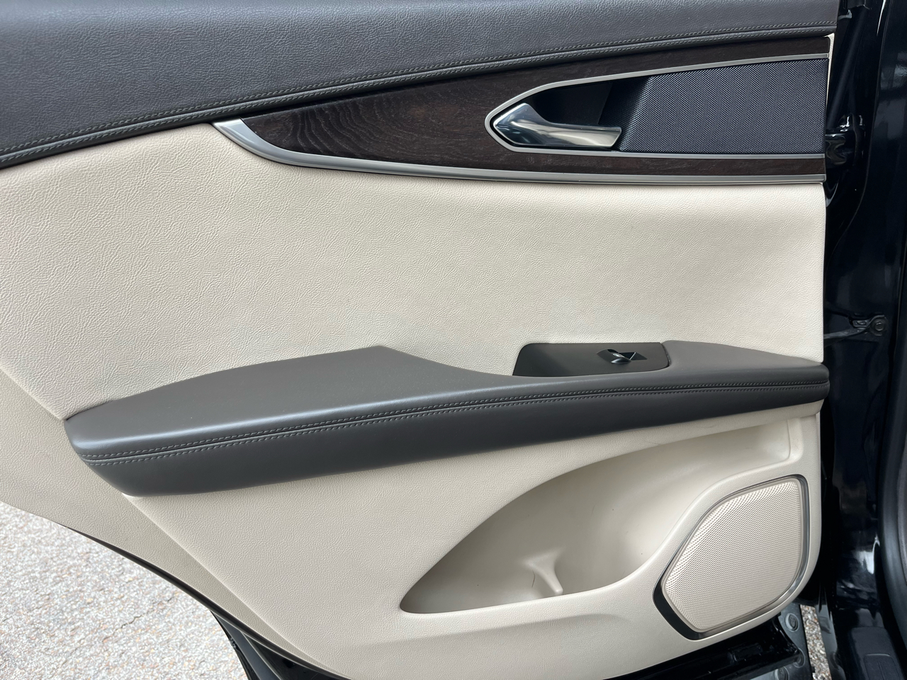 Lincoln MKX FWD 4dr Select 2016