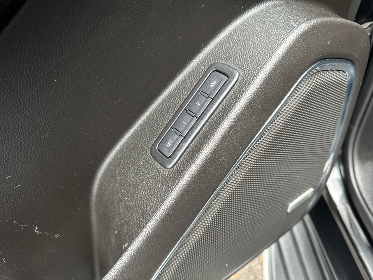 GMC Yukon XL 4WD 4dr SLT 2019