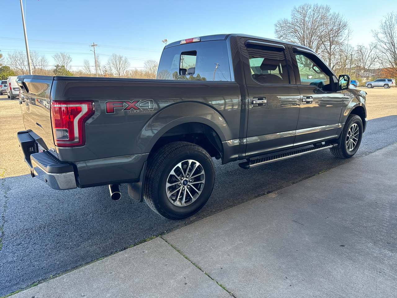Ford F-150 4WD SuperCrew 145" XLT 2015