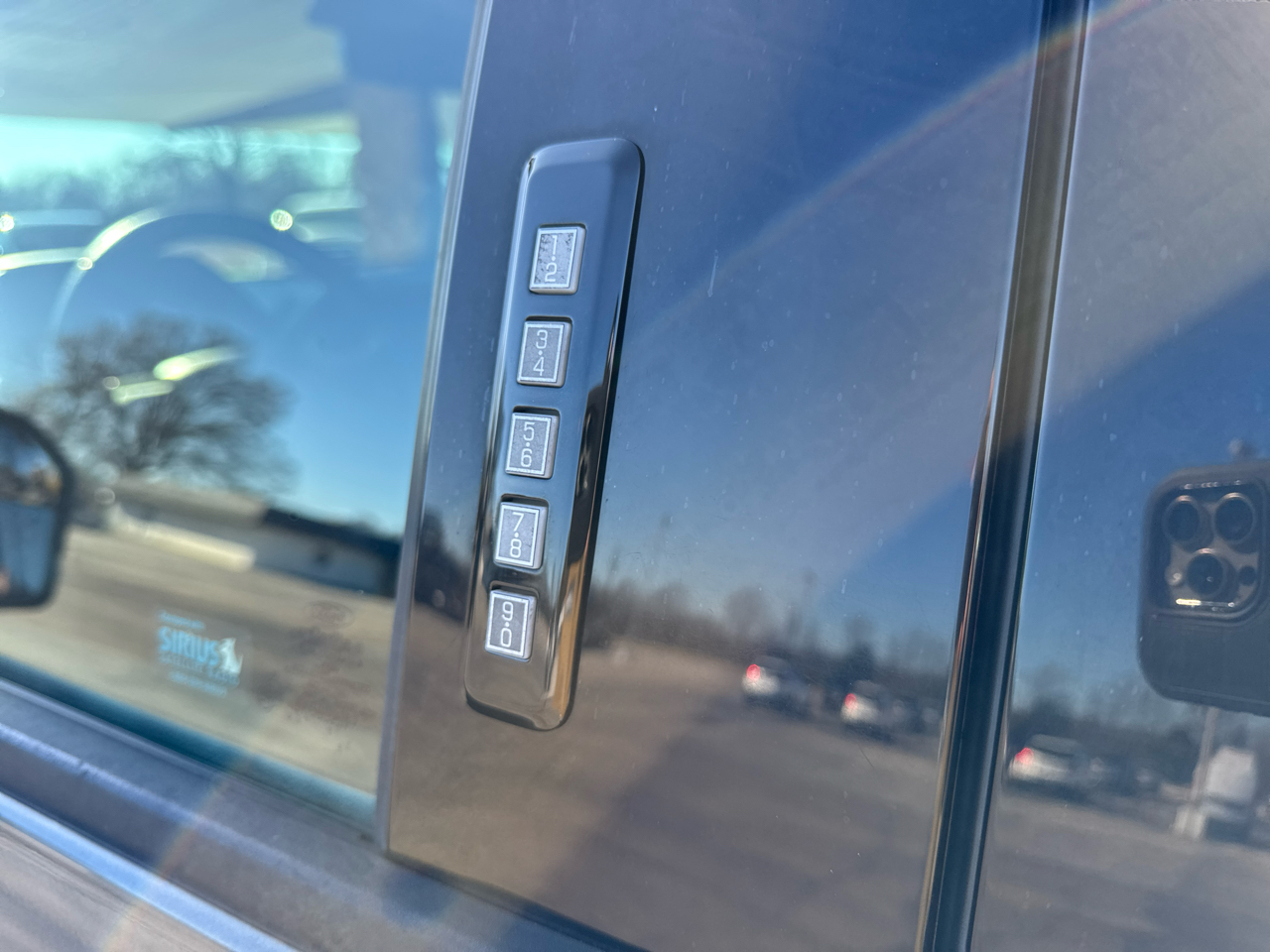 Ford F-150 4WD SuperCrew 145" XLT 2015