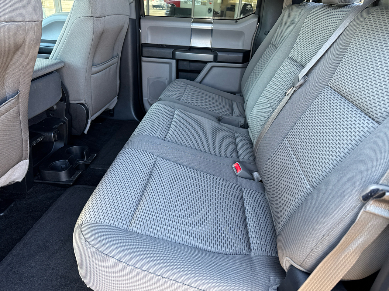 Ford F-150 4WD SuperCrew 145" XLT 2015