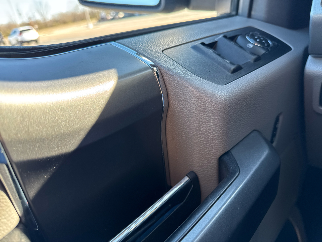 Ford F-150 4WD SuperCrew 145" XLT 2015