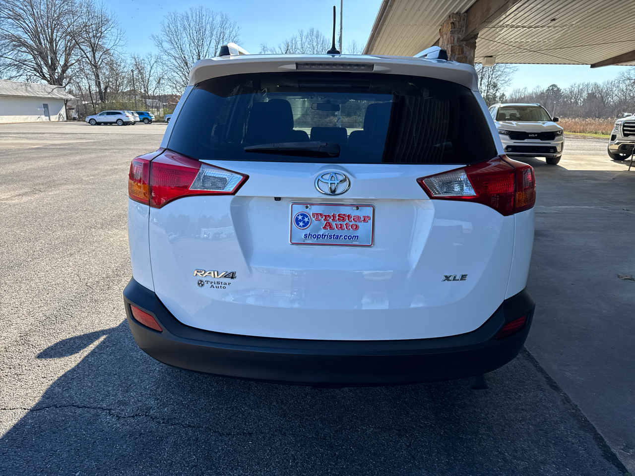 Toyota RAV4 FWD 4dr XLE (Natl) 2015