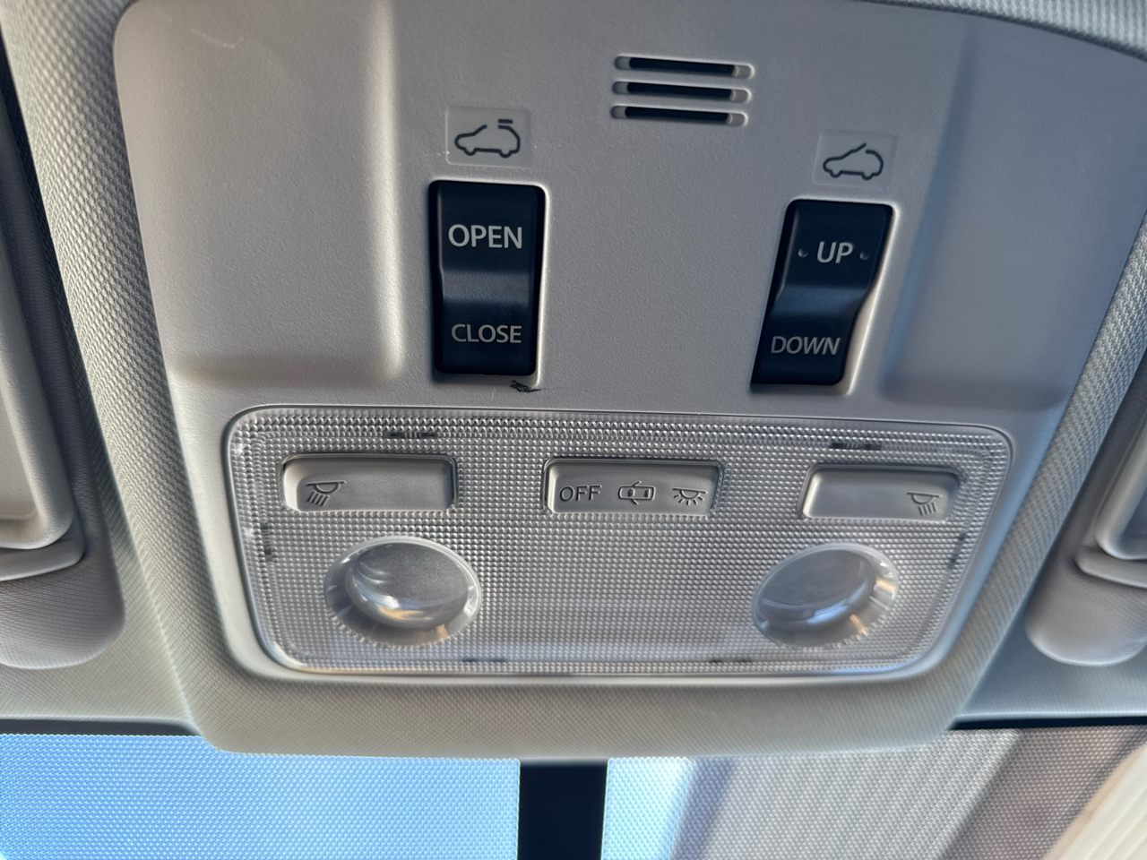 Toyota RAV4 FWD 4dr XLE (Natl) 2015